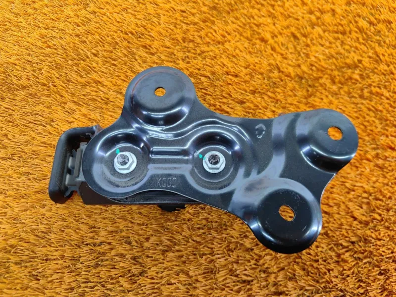 Демпфер крышки багажника