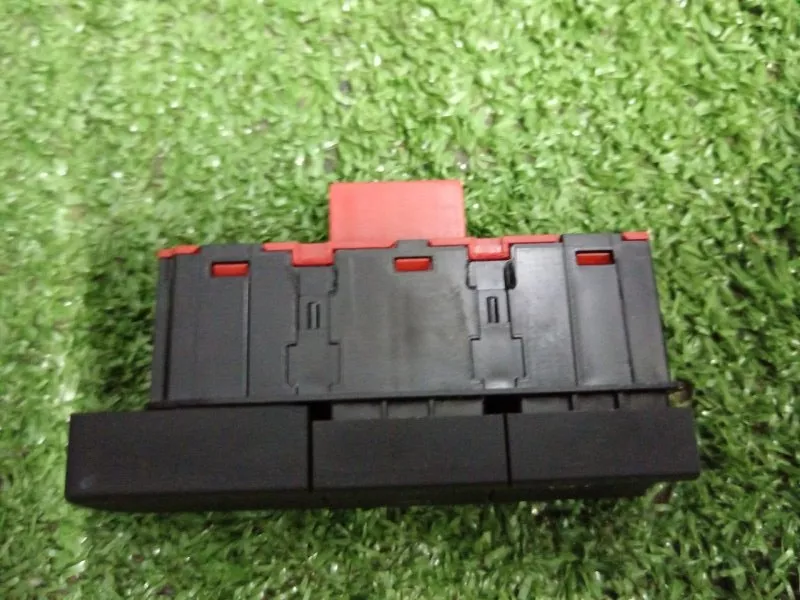 Блок кнопок Audi A1 2012 8X0959673 1 CAXA 47536