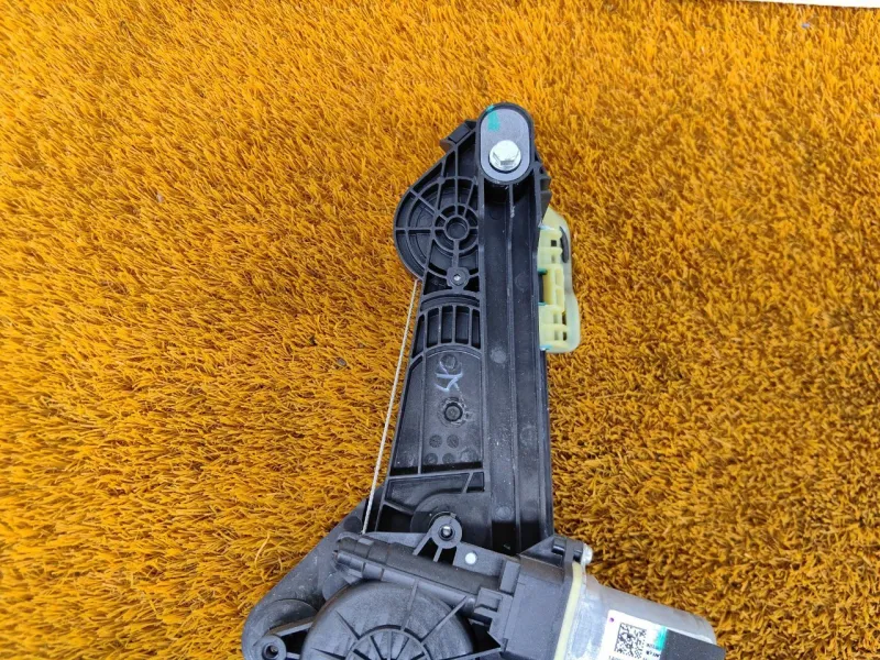 Стеклоподъемник