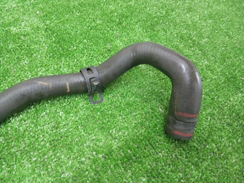 Патрубок отопителя