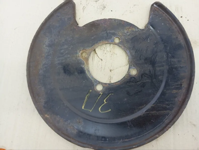 Пыльник тормозного диска