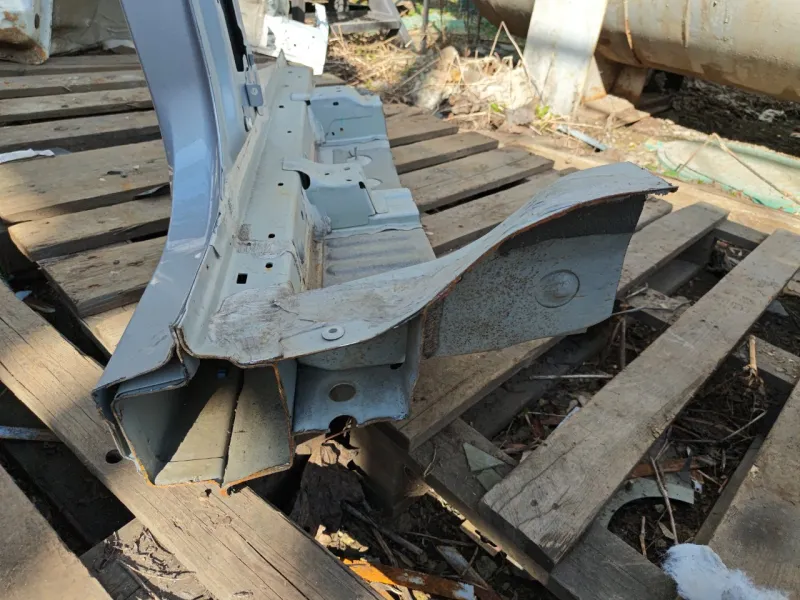 Порог с центральной стойкой