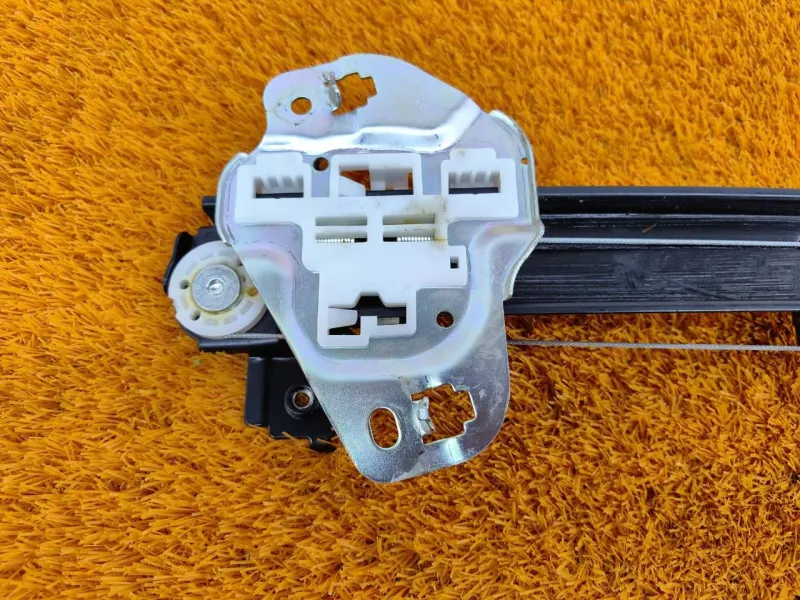 Стеклоподъемник