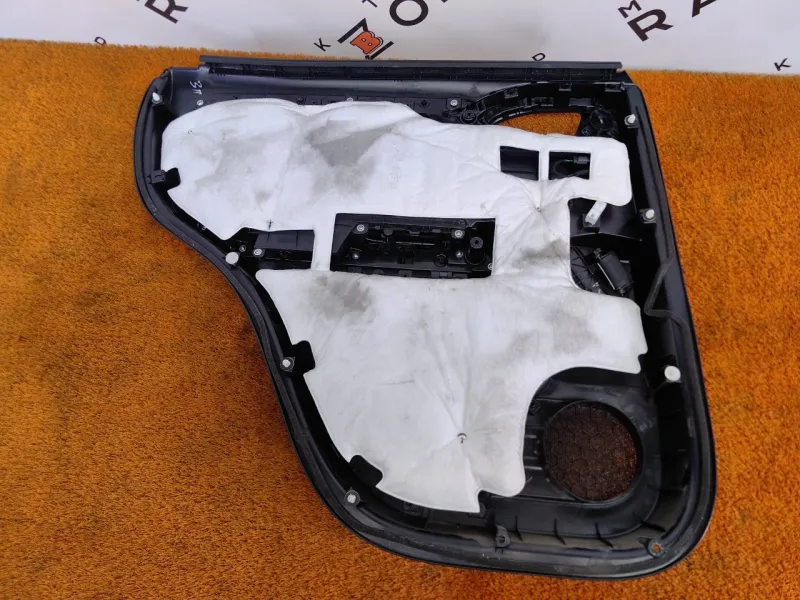 Обшивка двери