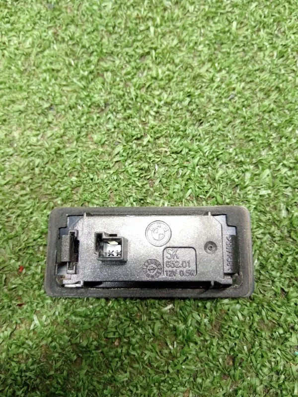 Фонарь подсветки номера