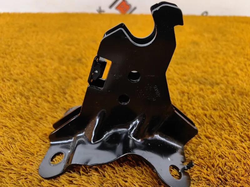 Крепление сиденья