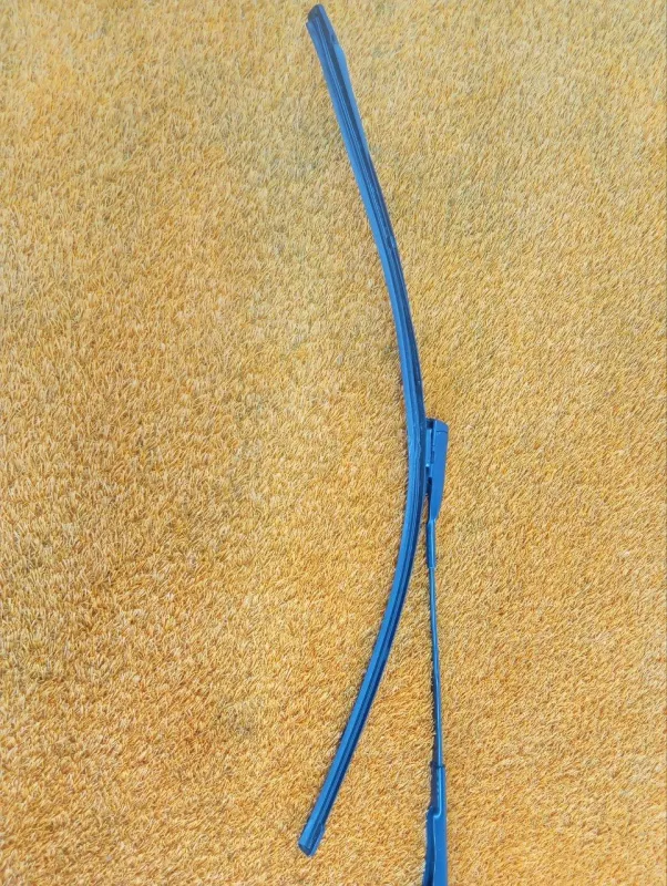 поводок стеклоочистителя