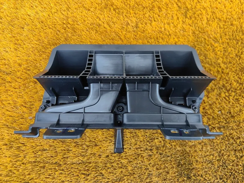 Воздуховод салона