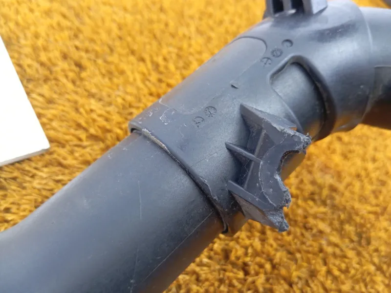 Патрубок интеркулера