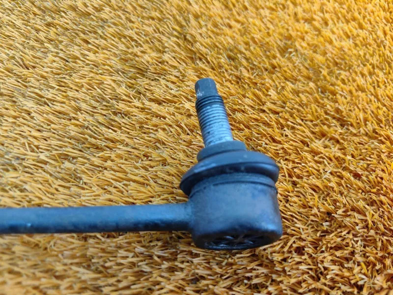 Стойка стабилизатора