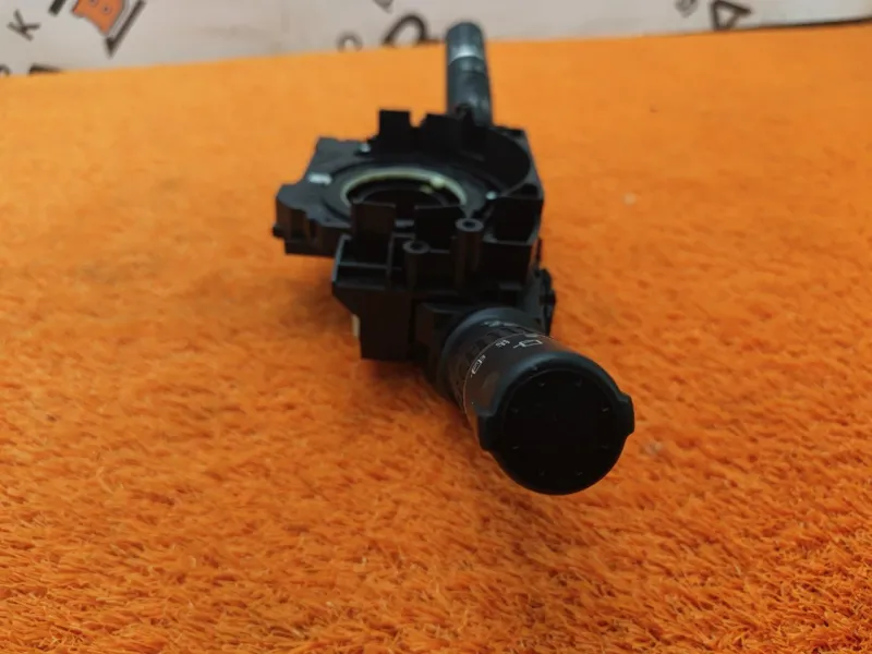 Подрулевой переключатель