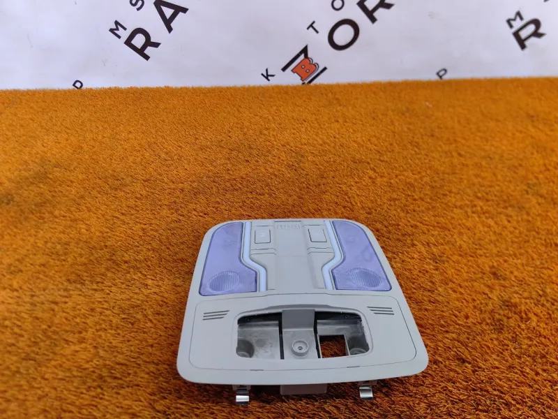 Плафон салона