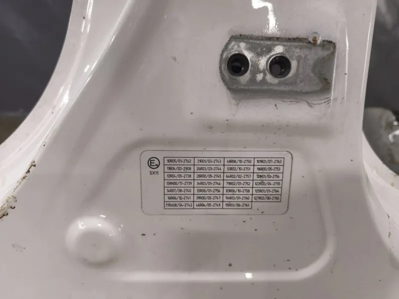 Порог с центральной стойкой