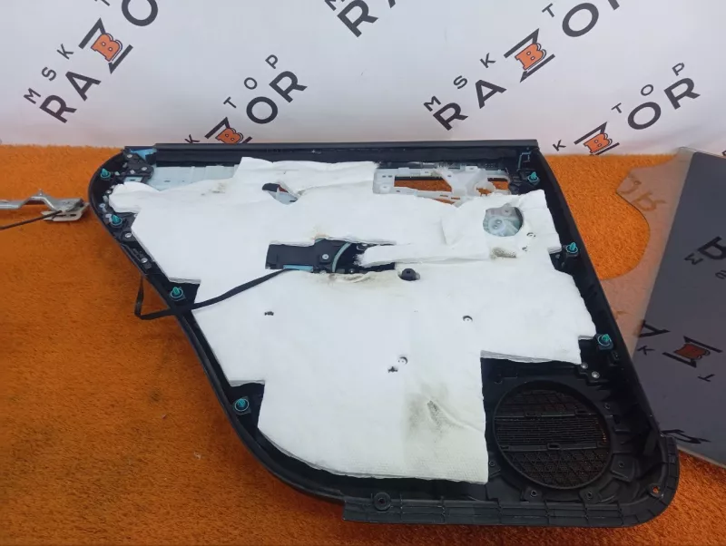 Обшивка двери