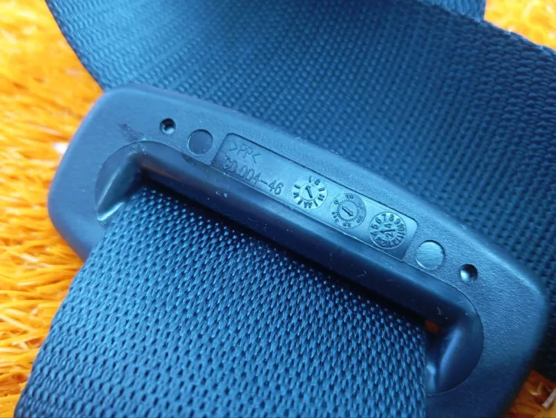 Ремень безопасности