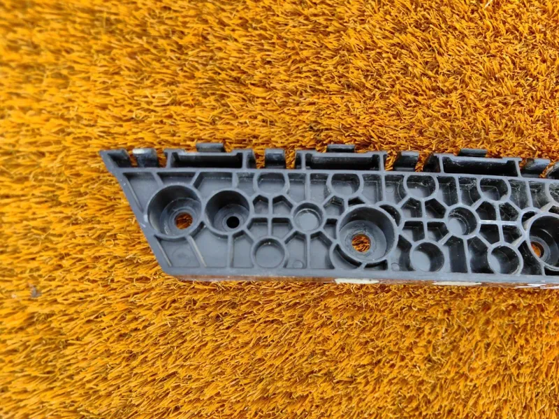 Кронштейн бампера