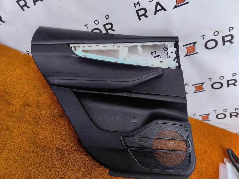 Обшивка двери