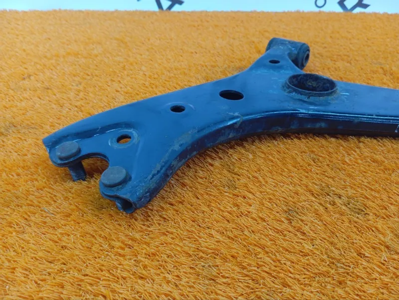 Рычаг подвески