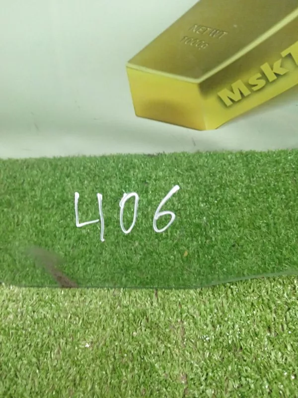 Стекло двери Audi A4 1997 8D0845202 B5, переднее правое