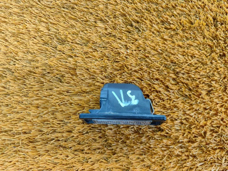 Фонарь подсветки номера