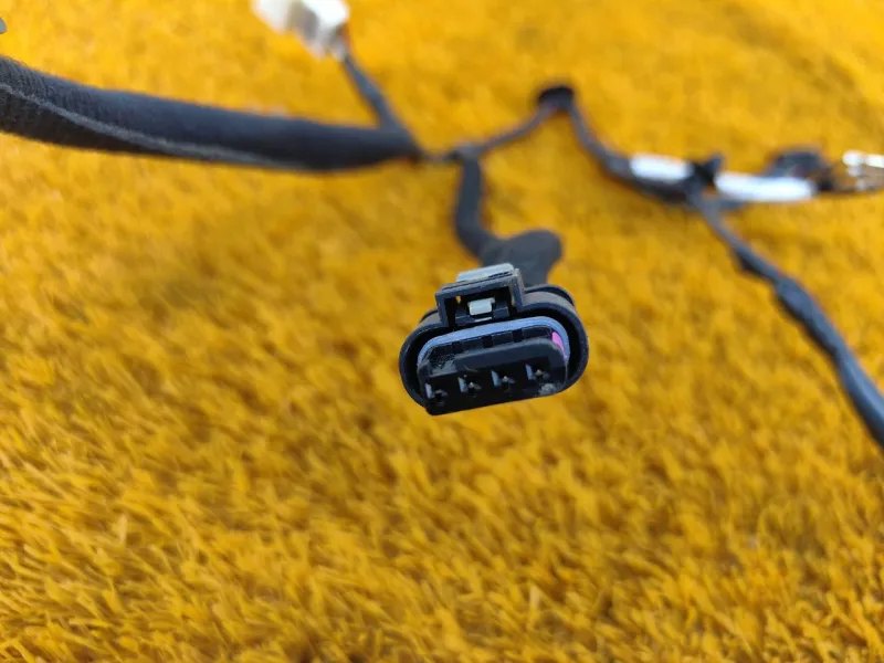 Проводка крышки багажника