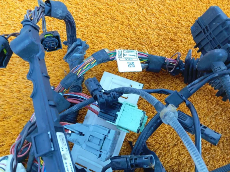 Проводка подкапотная