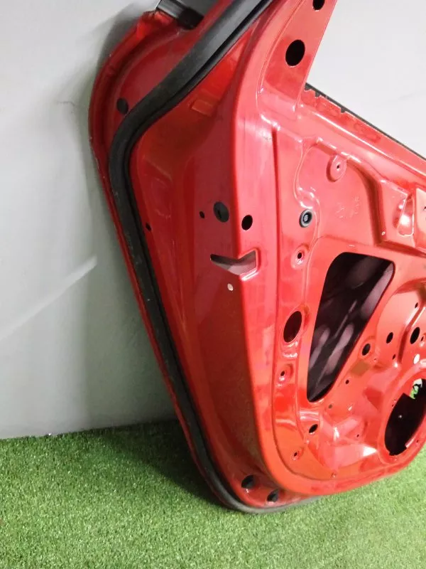 Дверь Audi A4 2008 8K9833051D B8, задняя левая