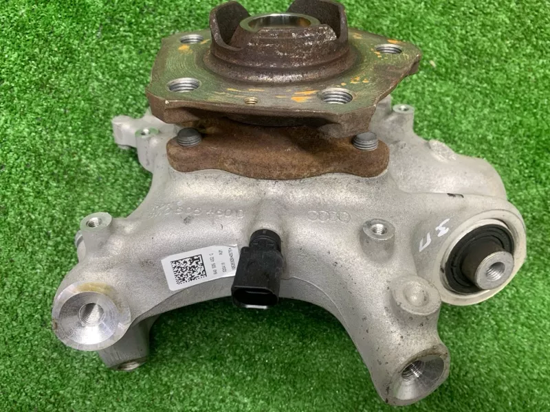 Кулак подвески