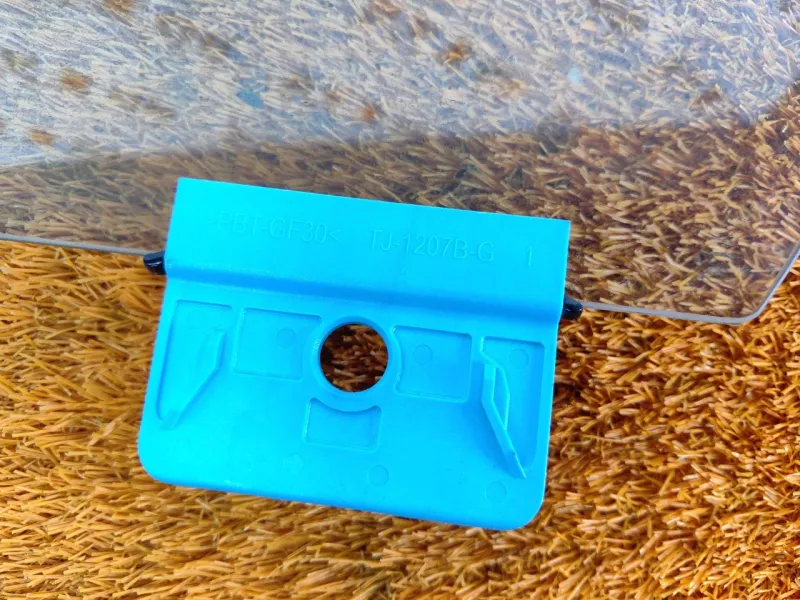 Стекло двери