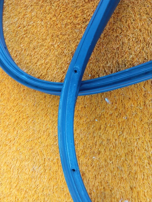 Уплотнитель двери