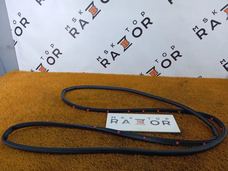 Уплотнитель двери