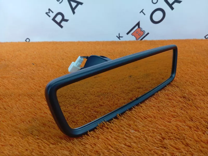 Зеркало заднего вида