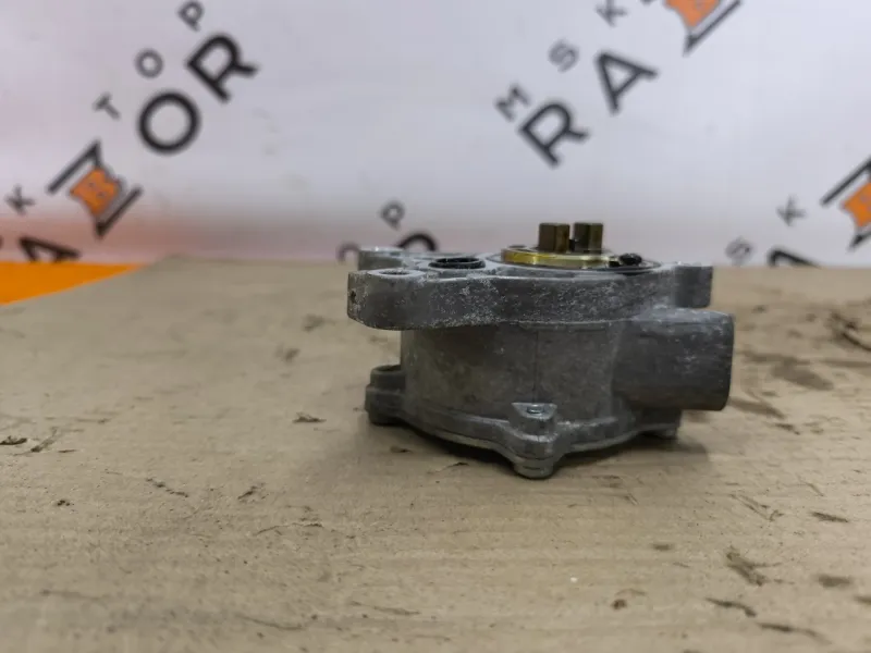 Насос вакуумный