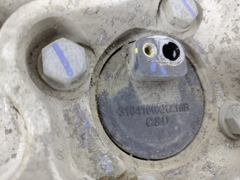 Кулак поворотный