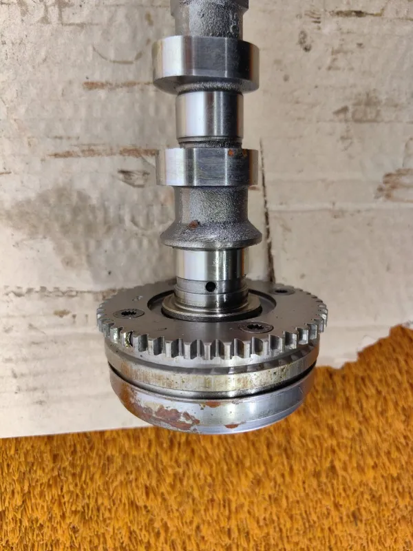 Распредвал впускной