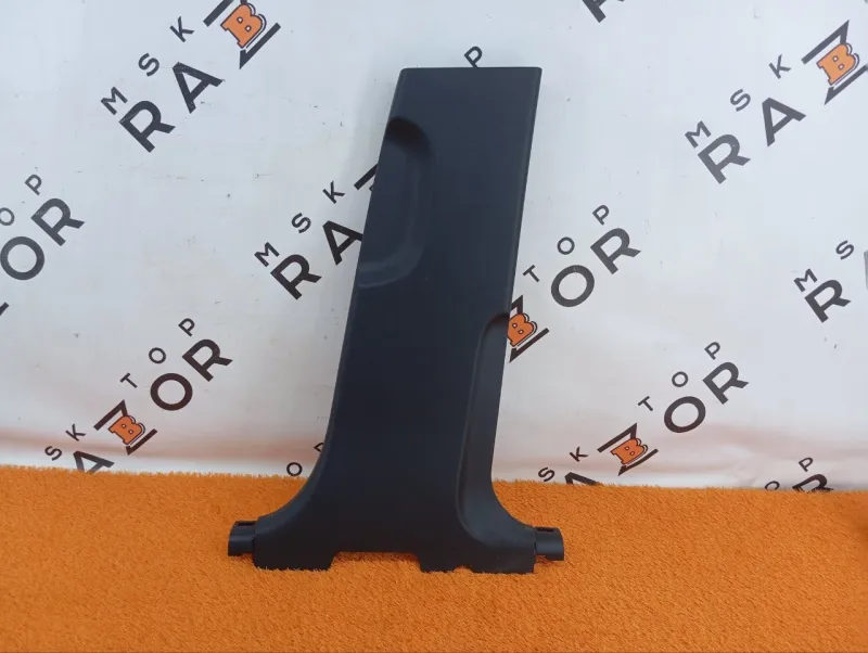 Обшивка центральной стойки