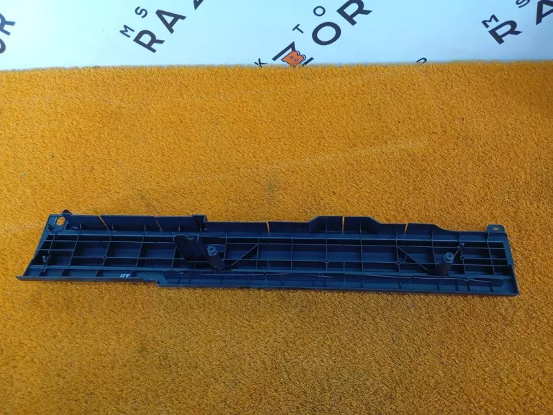 Обшивка багажника