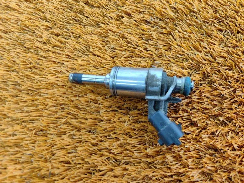 Форсунка топливная