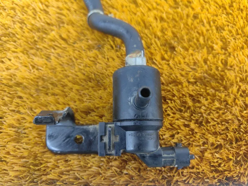 Клапан паров бензина