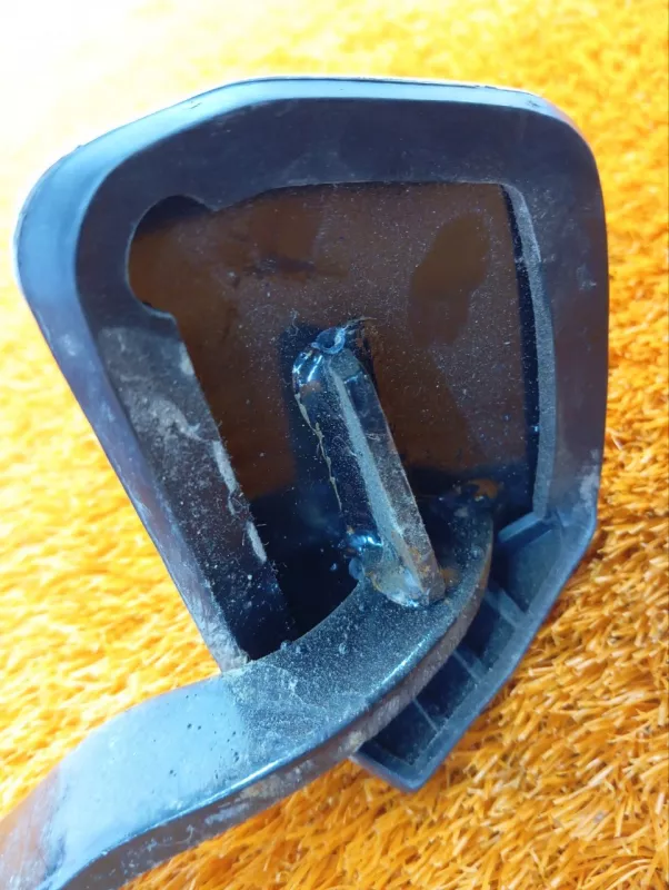 Педаль тормоза