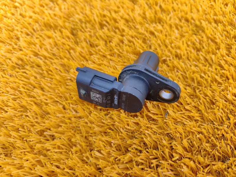 Датчик положения распредвала