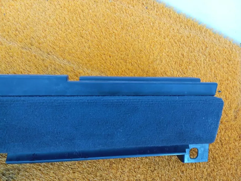 Обшивка багажника