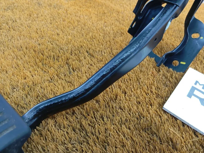 Педаль тормоза