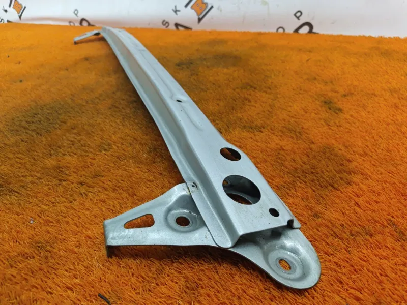 Усилитель бампера