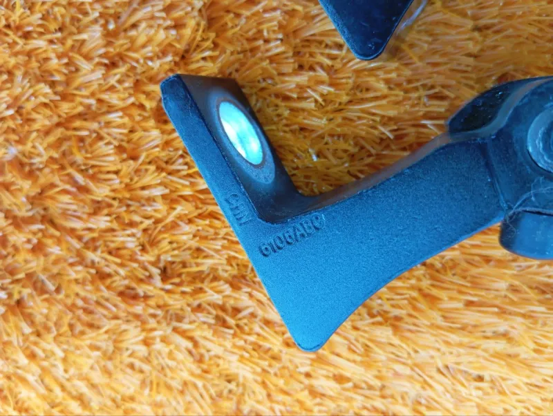 Петля двери