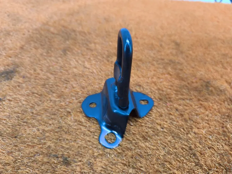 Крепление сиденья