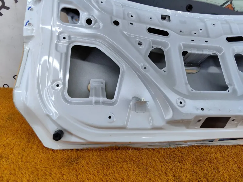 Крышка багажника