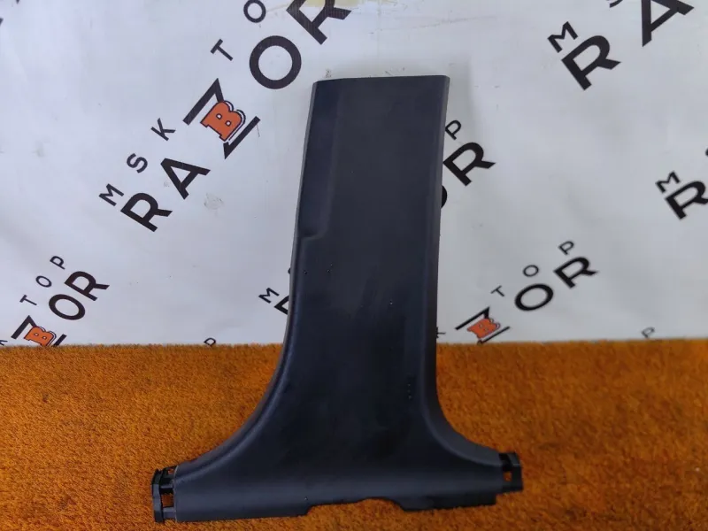 Обшивка центральной стойки