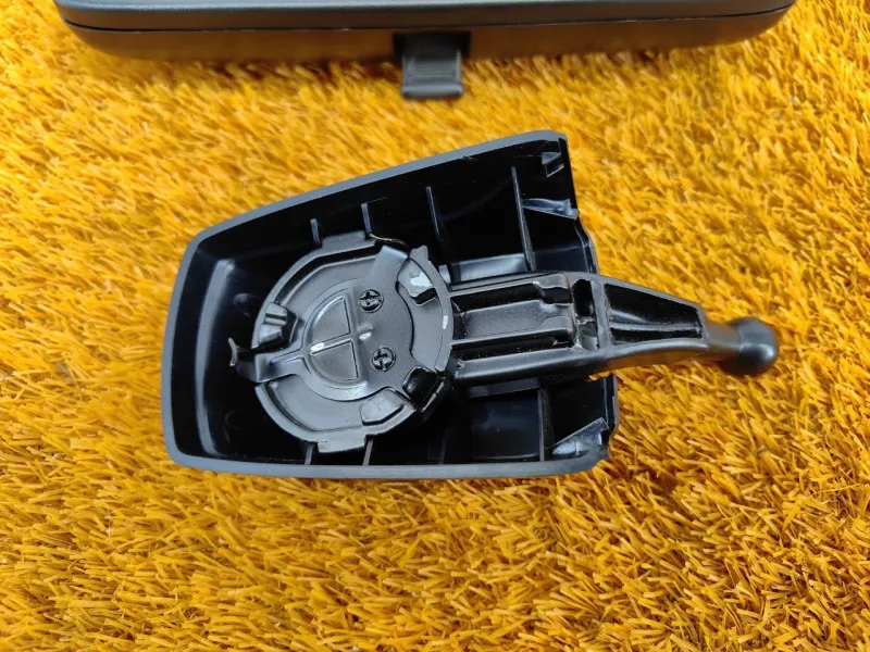 Зеркало заднего вида