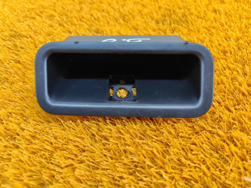 Ручка багажника